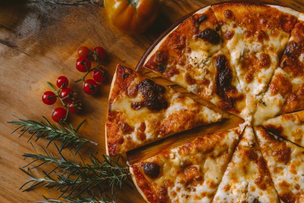 Ivan torres mquqbmszggm unsplash 1 - Pourquoi Henri Cartier-Bresson c'est de la pizza. - Thomas Hammoudi - CartierBresson