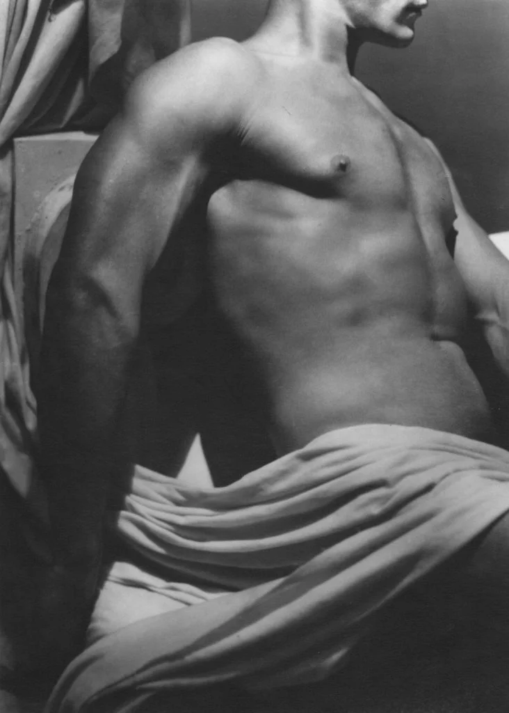 024 george hoyningen huene theredlist - C'est quoi être photographe ? (+ Invités) - Thomas Hammoudi - Piliers