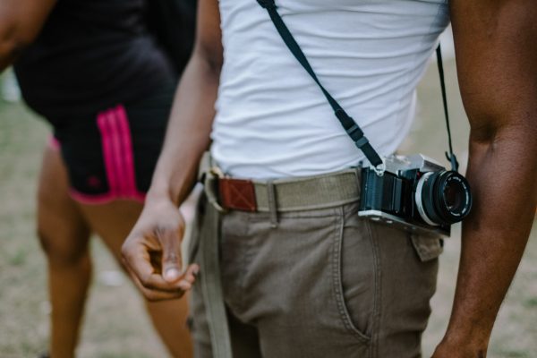 Glodi miessi dvnscwy4zqs unsplash - Où sont passé(e)s les photographes noir(e)s ? - Thomas Hammoudi - Photographe