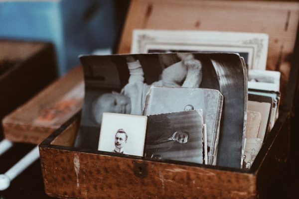 Roman kraft 7spg5olfexc unsplash - Aux origines de nos guerres - Thomas Hammoudi - Livres