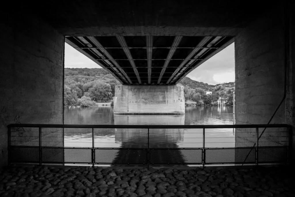 Sous le pont 14321363313 o - Ray K. Metzker et les bonnes images - Thomas Hammoudi - Histoire