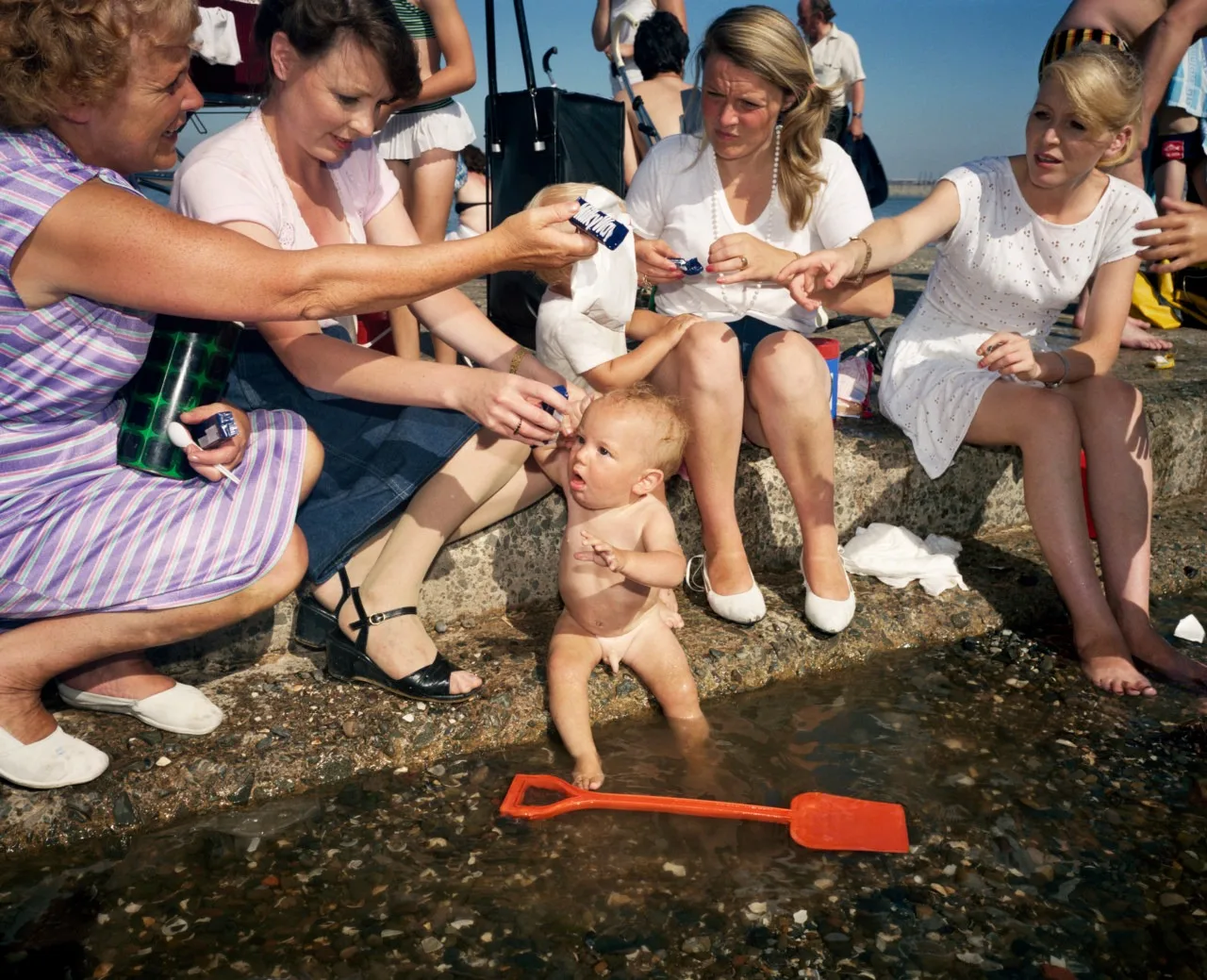 Martin parr home the non conformists (2) - - Thomas Hammoudi