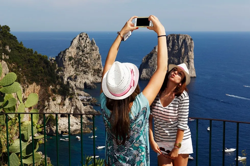 Martin parr amalfi coast (6) - - Thomas Hammoudi