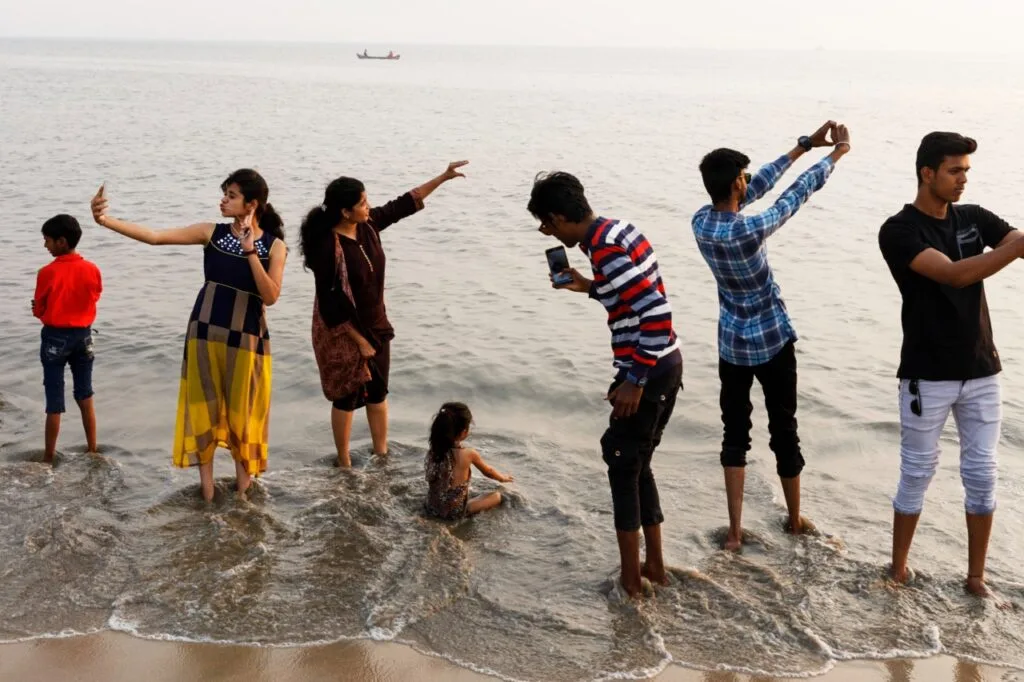 Martin parr death by selfie (8) - - Thomas Hammoudi