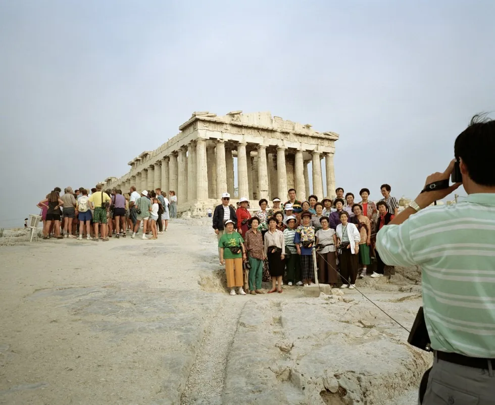 Martin parr small world (1) - - Thomas Hammoudi