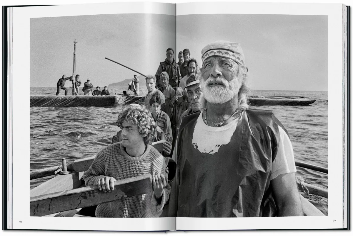 Sebastião Salgado, Workers / La Main de l'Homme, travailleurs