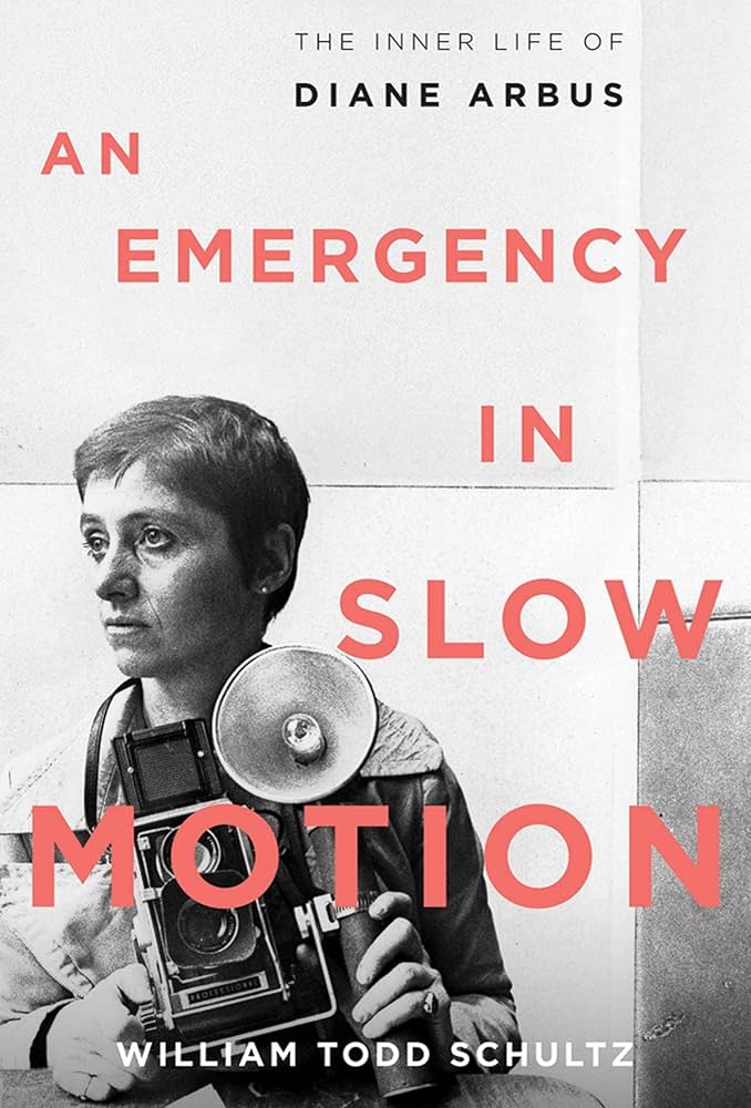 Couverture du livre An Emergency in Slow Motion