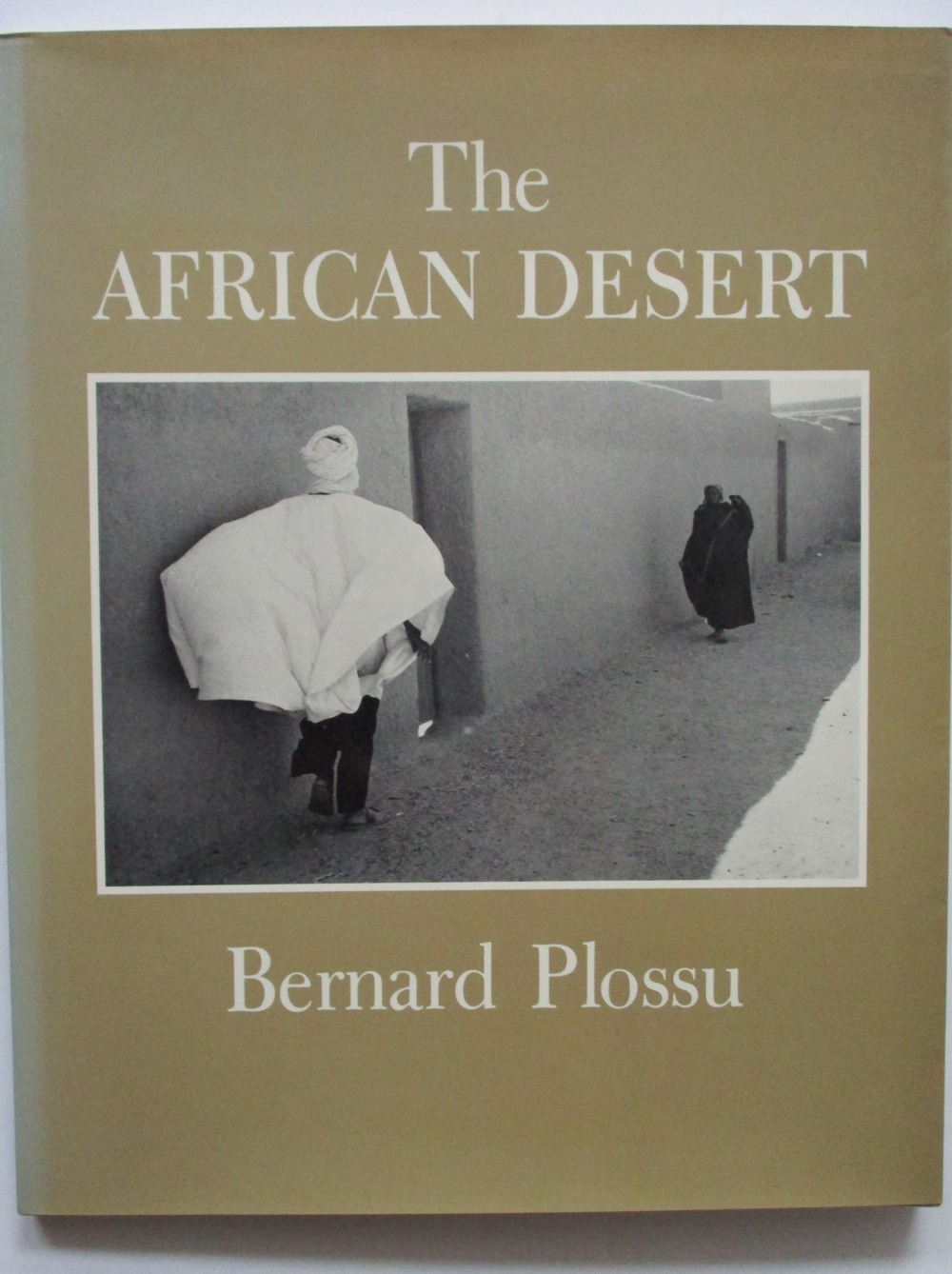 Couverture du livre The African Desert de Bernard Plossu