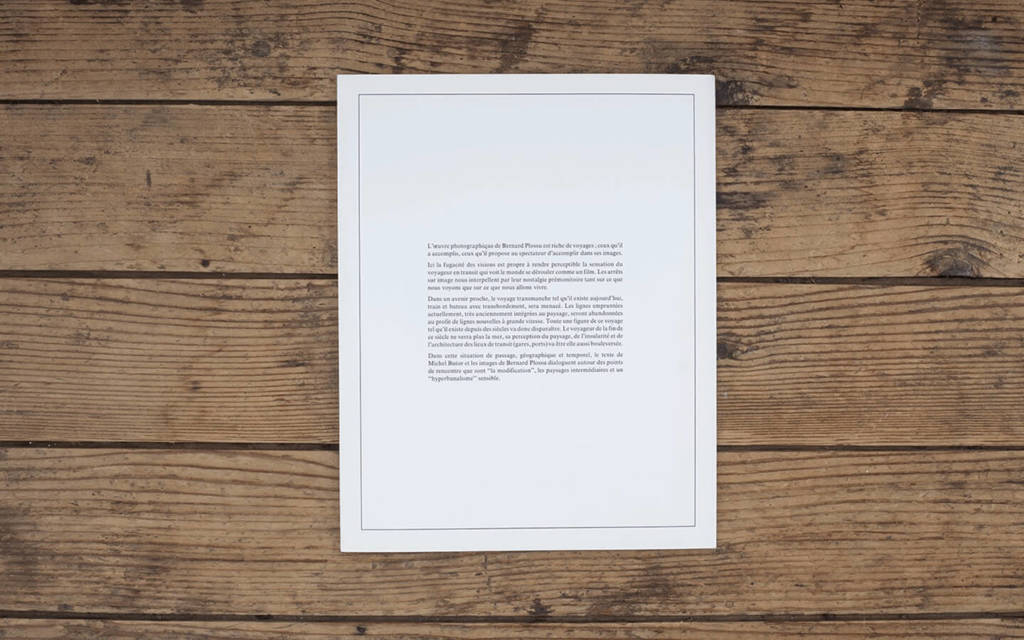 Page de présentation du cahier no 1, texte de l'éditeur sur le voyage transmanche