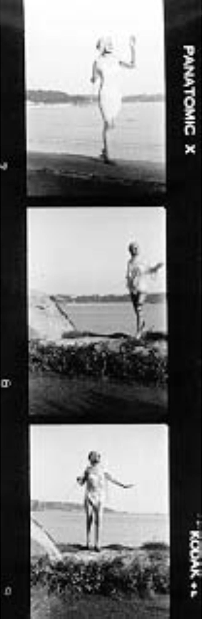 Bande de planche contact d'autoportraits de Claude Cahun