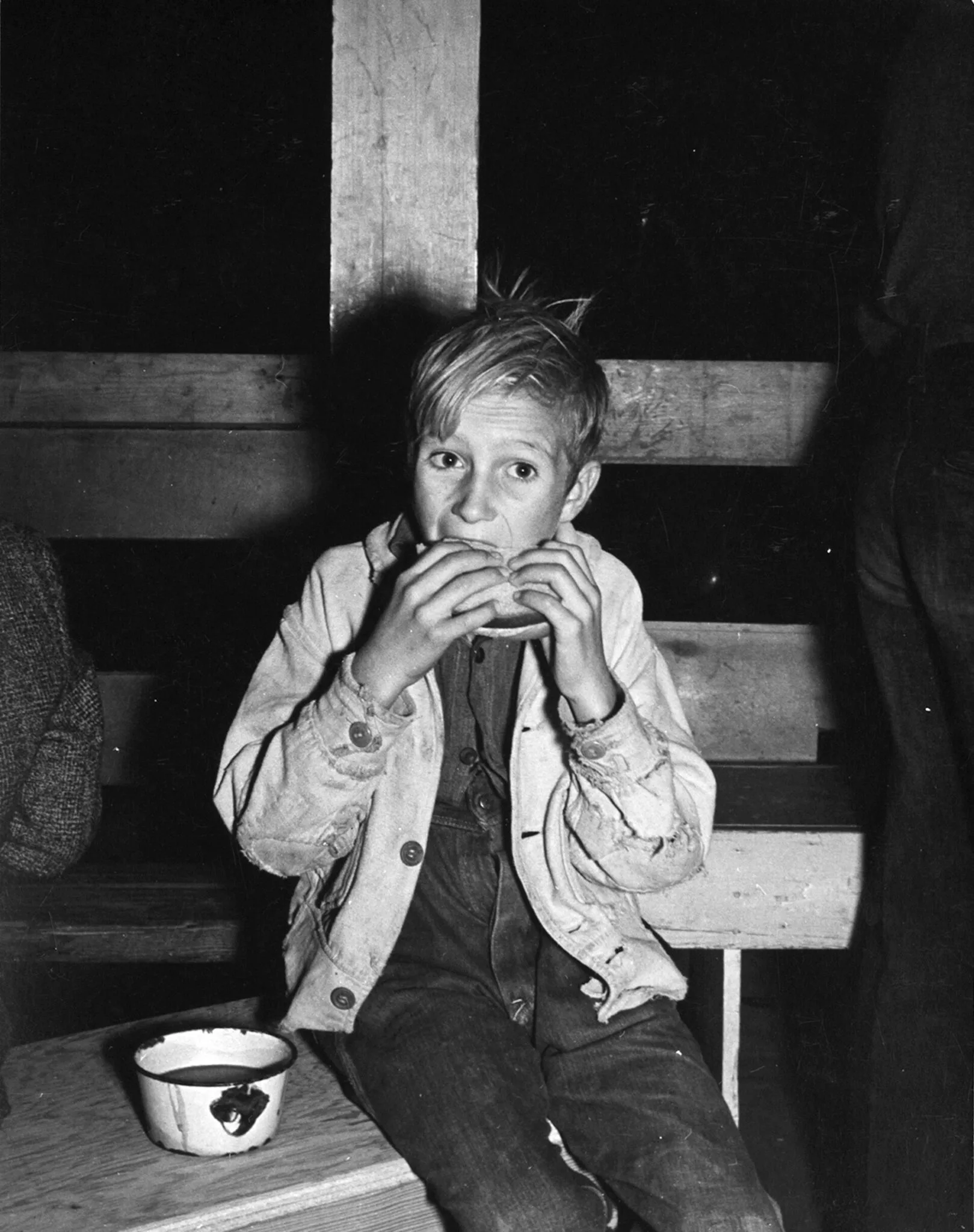 Garçon affamé à Shafter, Californie, novembre 1938, par Dorothea Lange