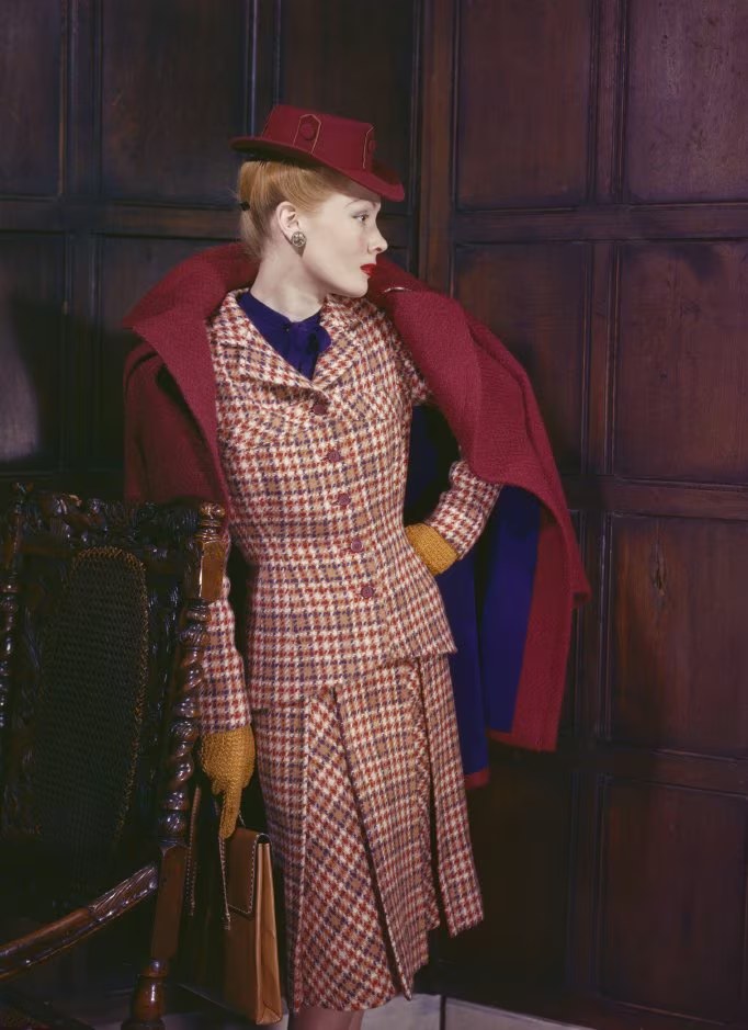 Checkmate photographie de mode à carreaux de Lee Miller réalisée à Londres en 1943