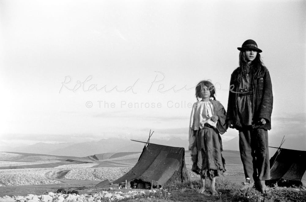 Enfants roms photographiés par Lee Miller à Brasov en Roumanie en 1938