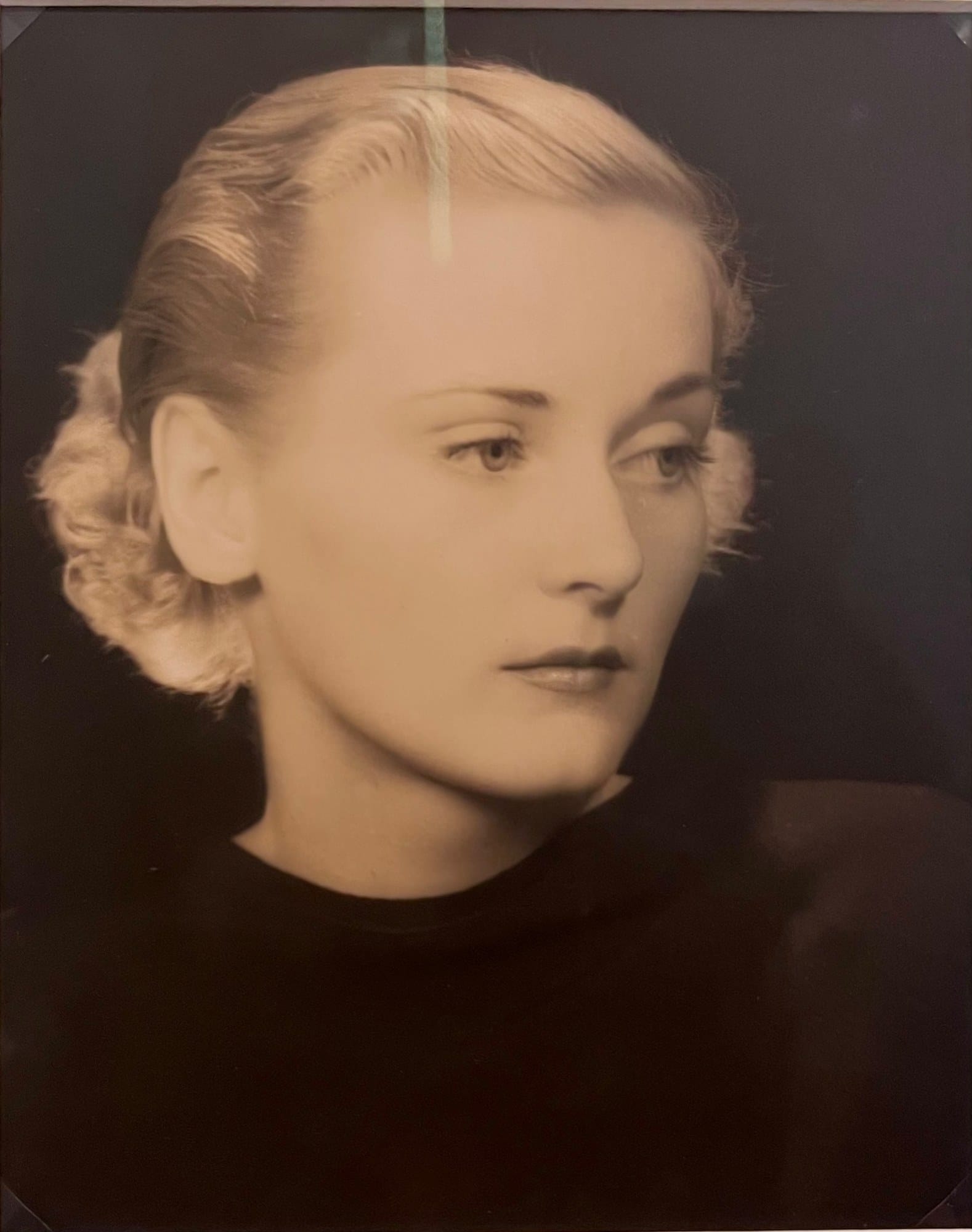 Portrait de René Oakman par Lee Miller à New York en 1933