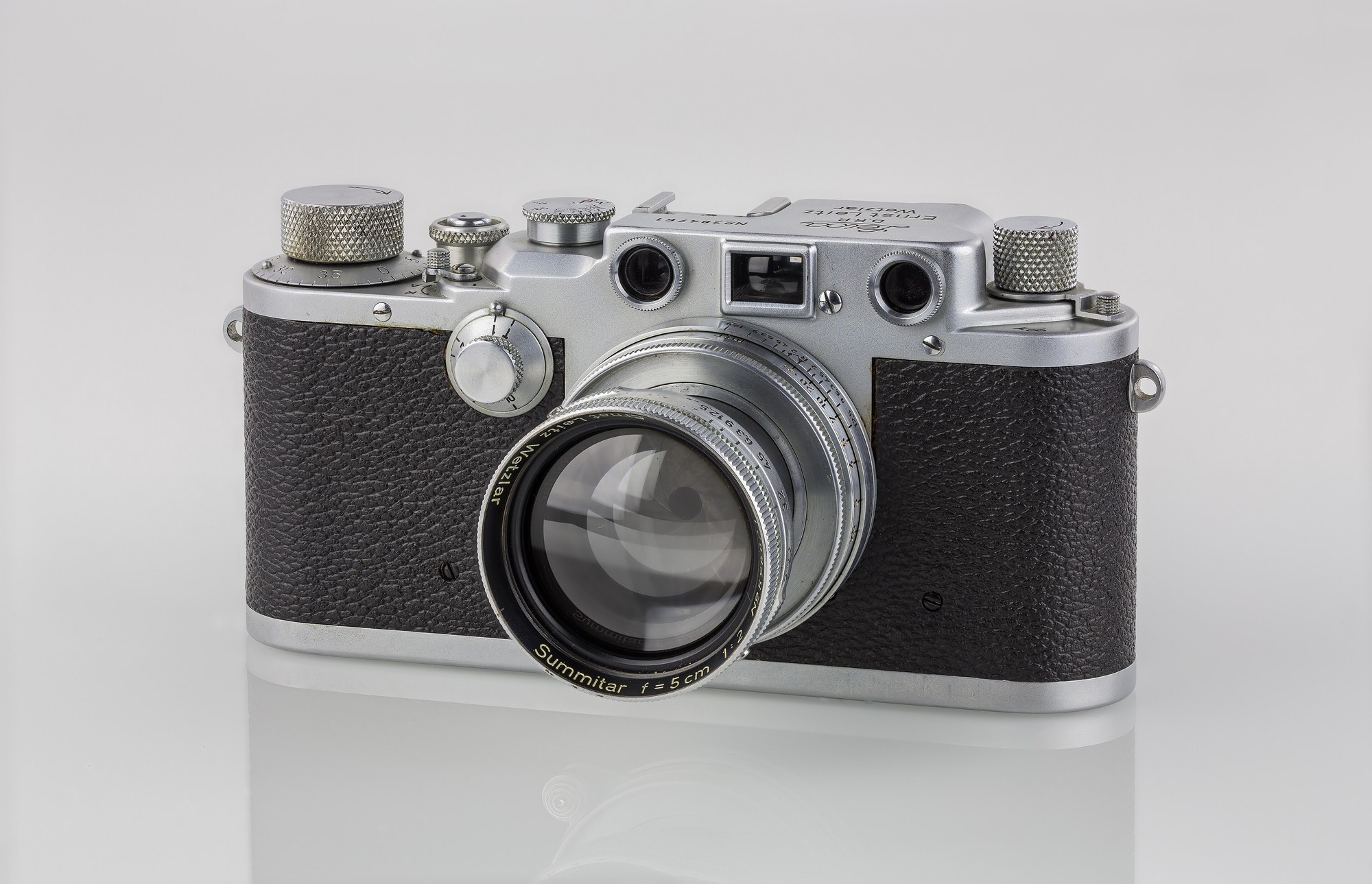 Un Leica IIIc chromé de 1941, boîtier télémétrique 35 mm