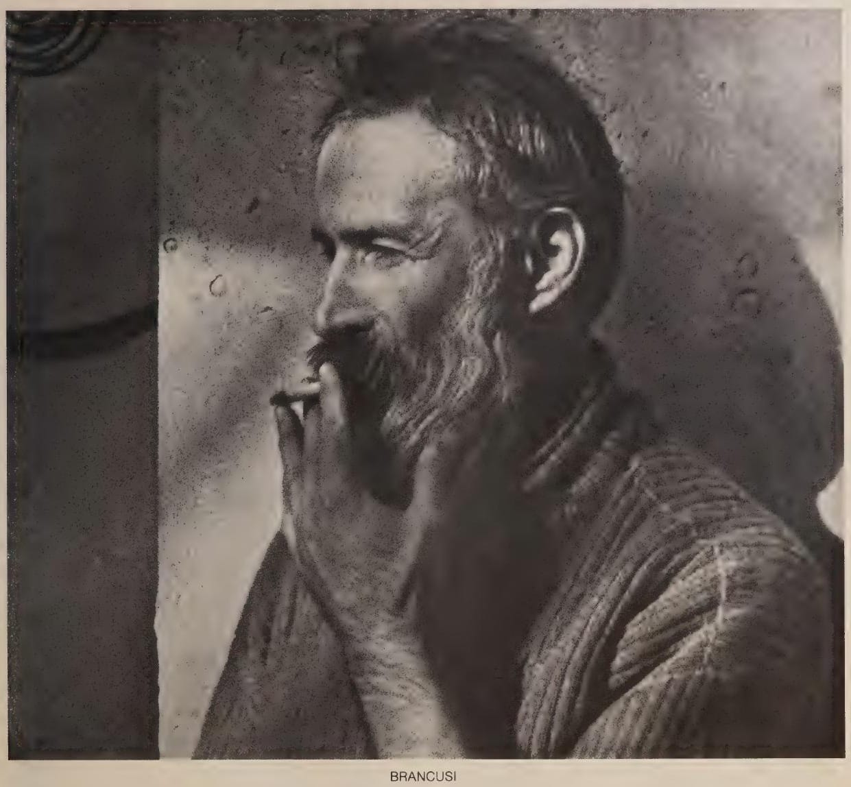 Constantin Brancusi, photographie de Man Ray publiée en 1934