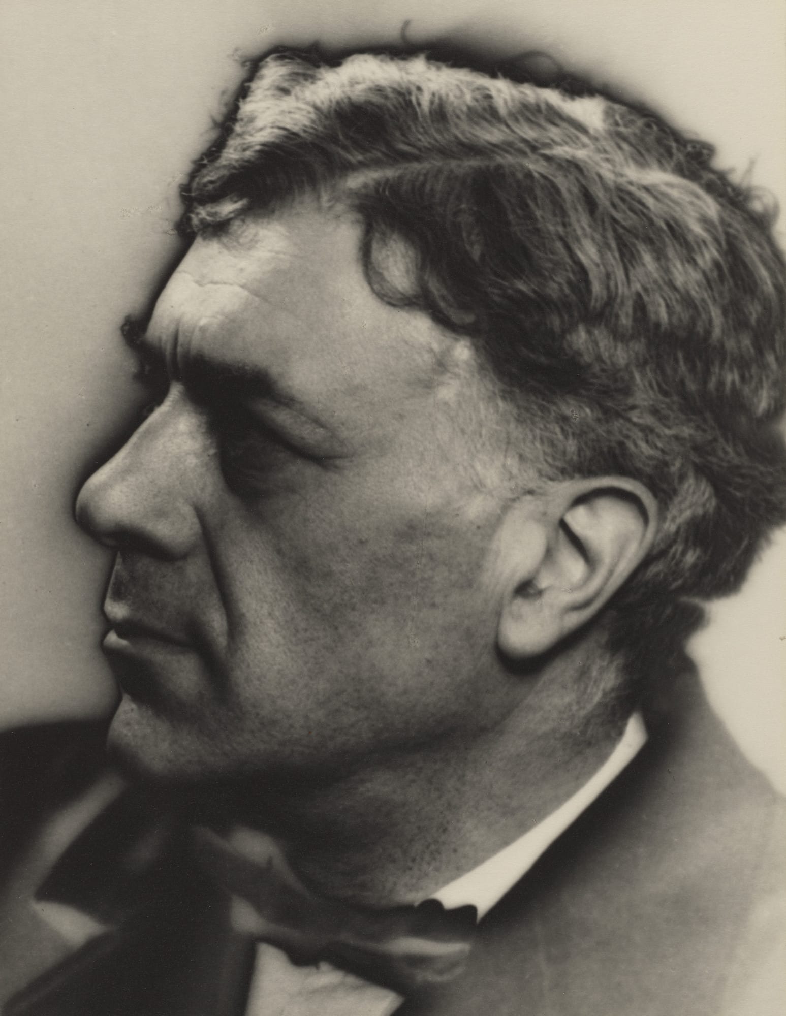 Portrait solarisé de Georges Braque de profil, photographie de Man Ray, 1932