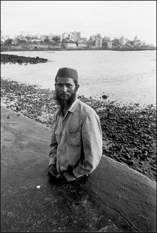 Mary Ellen Mark, Legless Beggar, Bombay, India, 1973