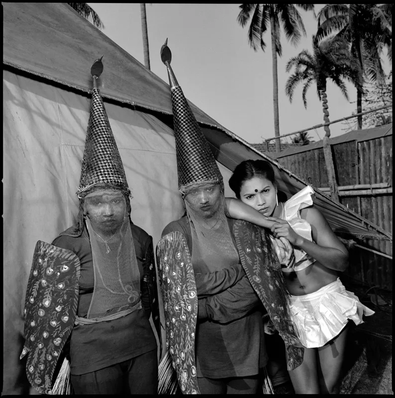 Mary Ellen Mark, Mira, Shfali, and Pushpa at Famous Circus, Calcutta, 1989
