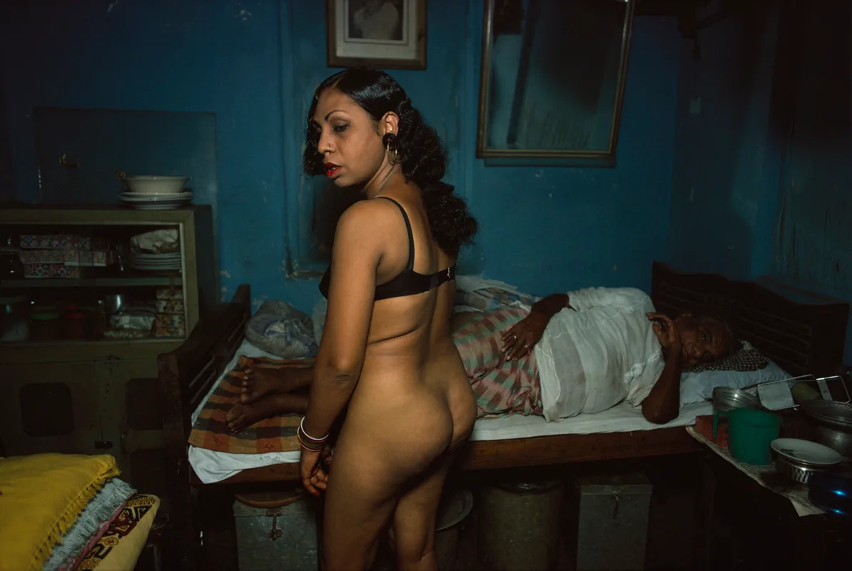 Mary Ellen Mark, Ragini, a transvestite, Falkland Road, Bombay, India, 1978