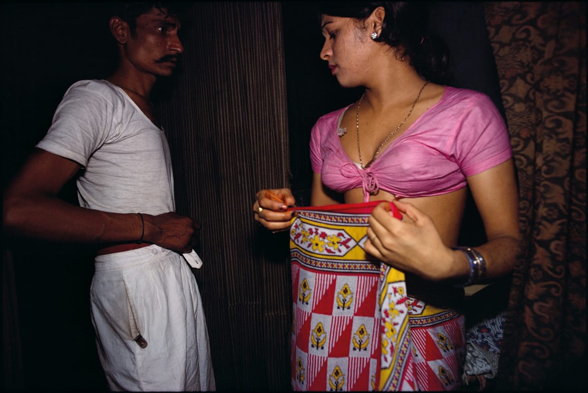 Mary Ellen Mark, Tarana (right), a transvestite, with a potential customer, Falkland Road, Bombay, India, 1978