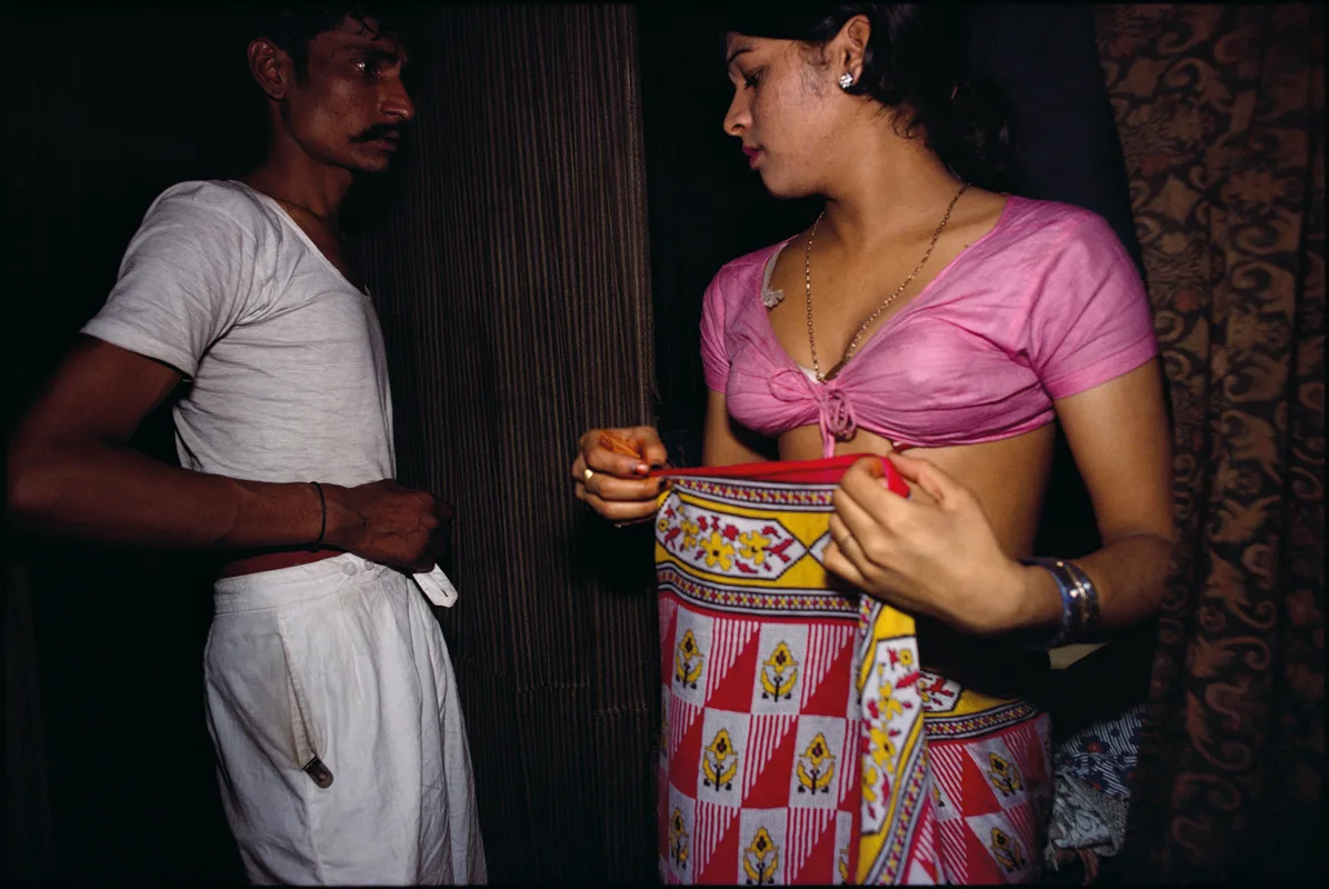 Mary Ellen Mark, Tarana (right), a transvestite, with a potential customer, Falkland Road, Bombay, India, 1978