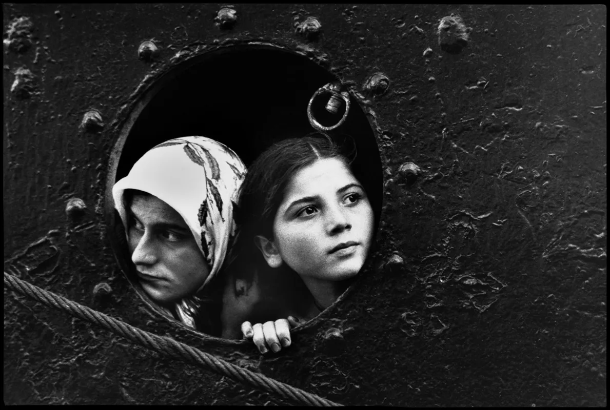Mary Ellen Mark, Turkish Immigrants, Istanbul, Turkey, 1965