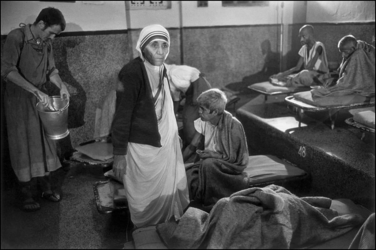 Mary Ellen Mark, Mother Teresa in Nirmal Hriday, the Home for the Dying, Calcutta, India, 1980