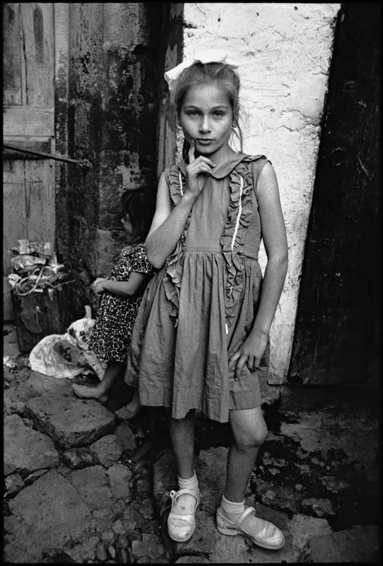Mary Ellen Mark, Street Child, Trabzon, Turkey, 1965