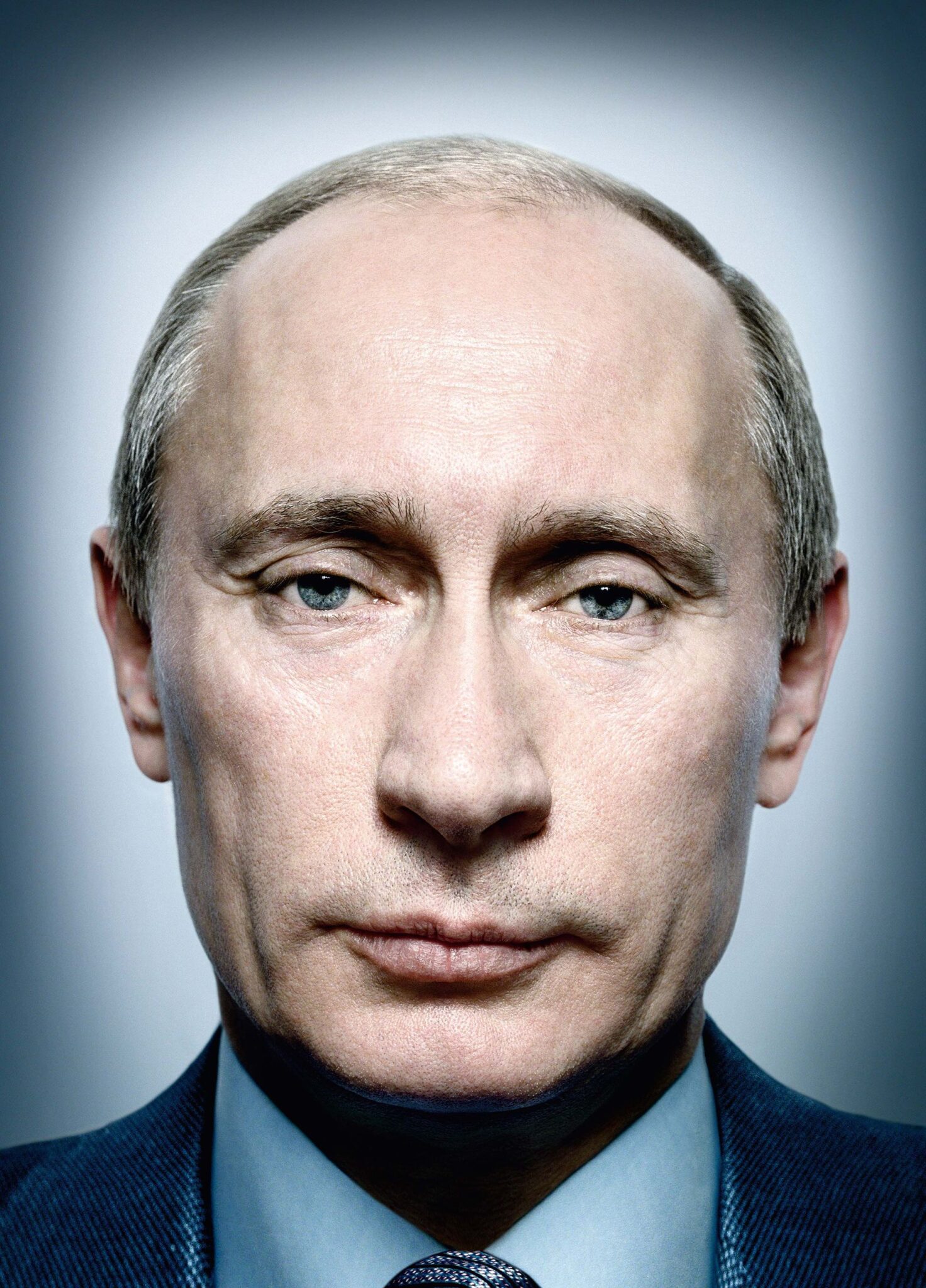 Portrait frontal tres rapproche de Vladimir Poutine par Platon