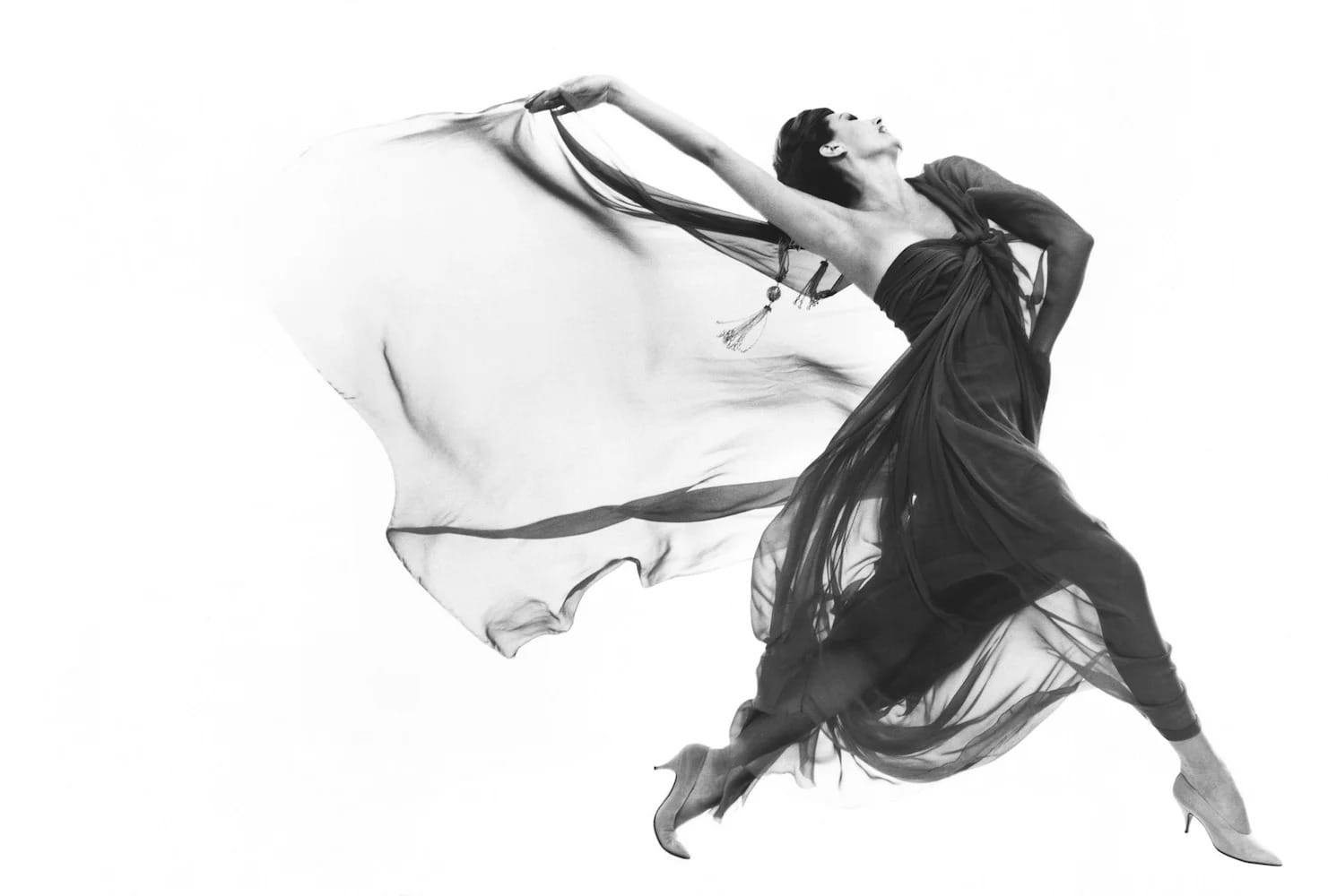 La danseuse Cyd Charisse en mouvement, photographie de Richard Avedon