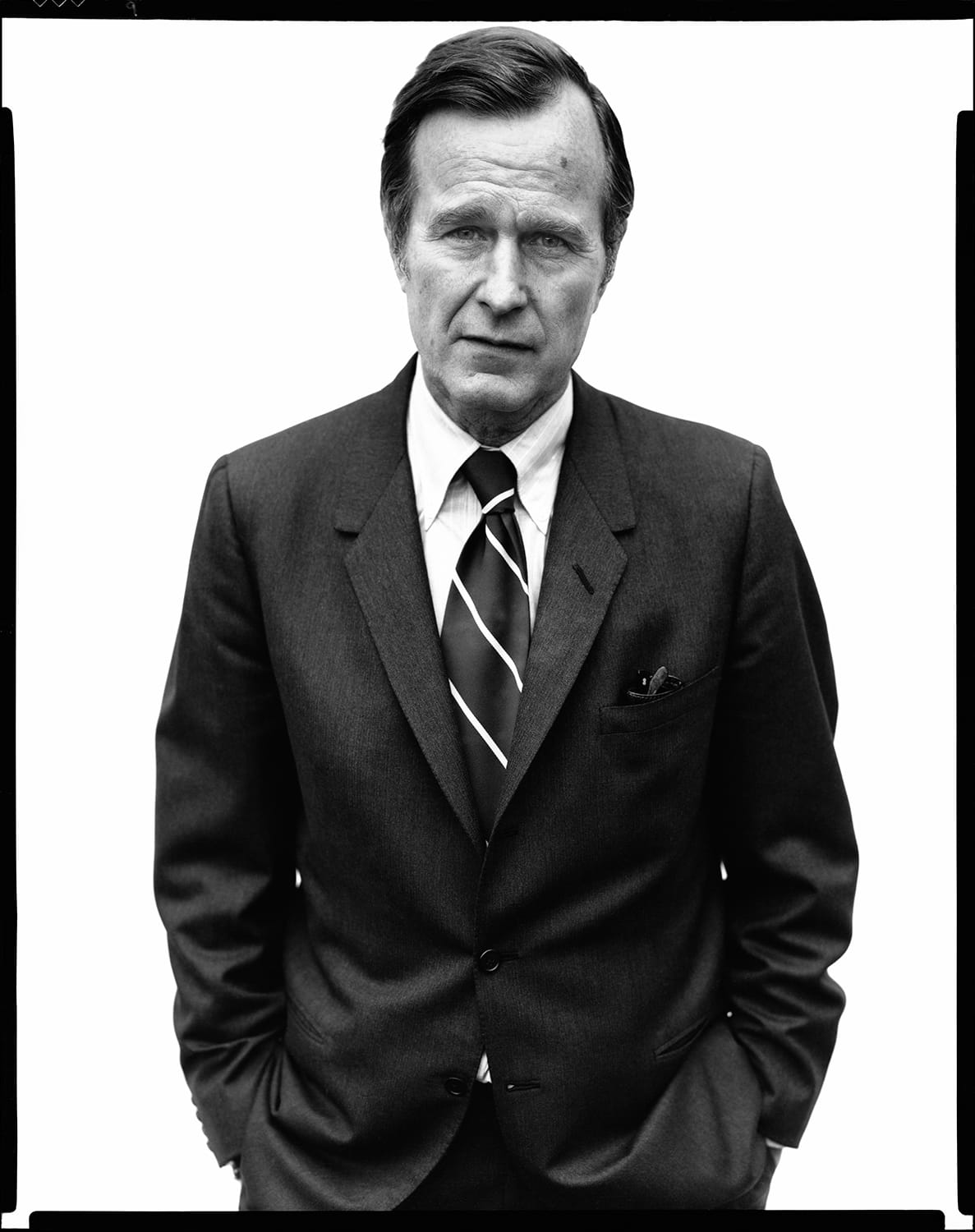 Portrait de George H. W. Bush directeur de la CIA, série The Family, par Richard Avedon