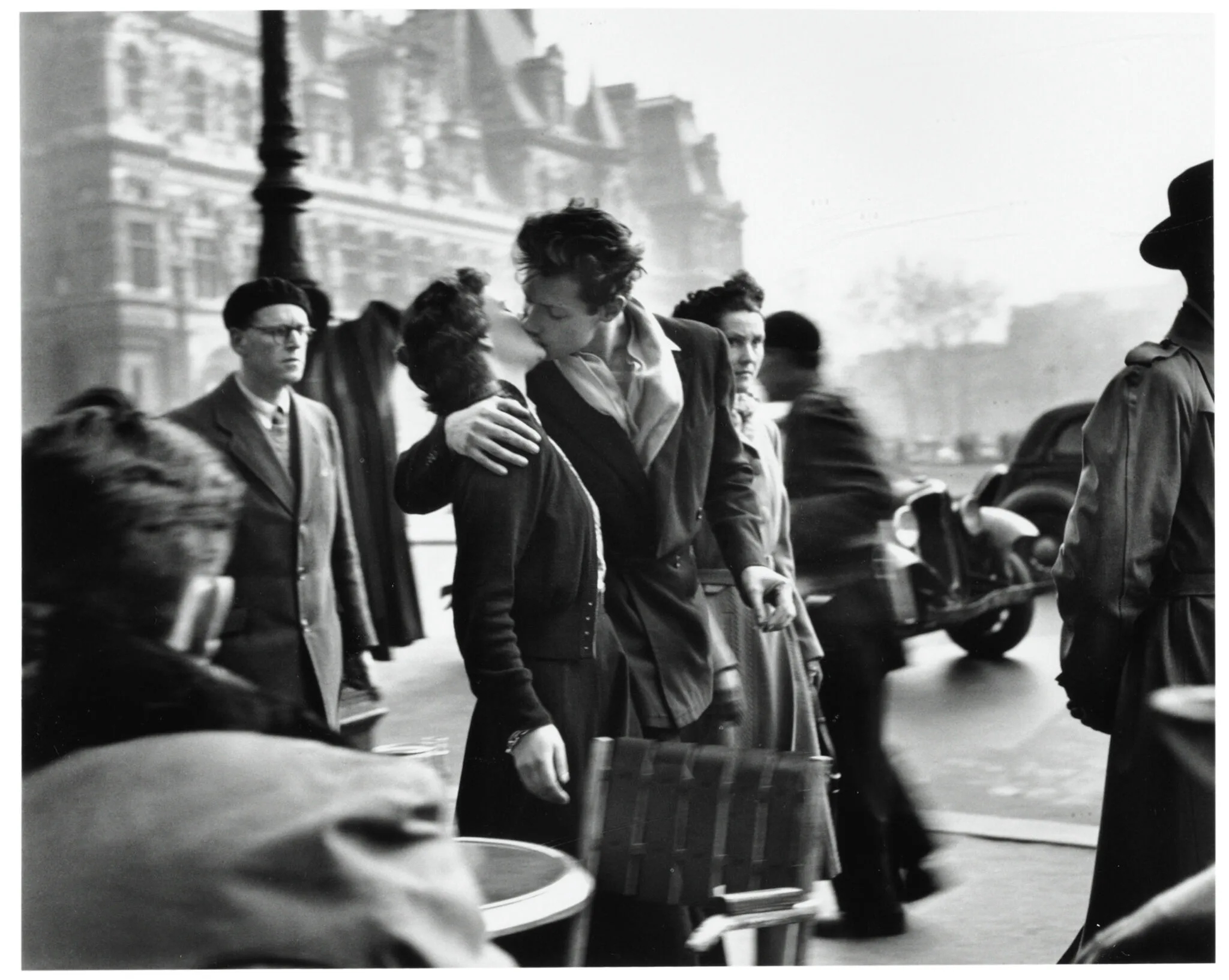 Le Baiser de l'hôtel de ville, Robert Doisneau, 1950, commande du magazine Life
