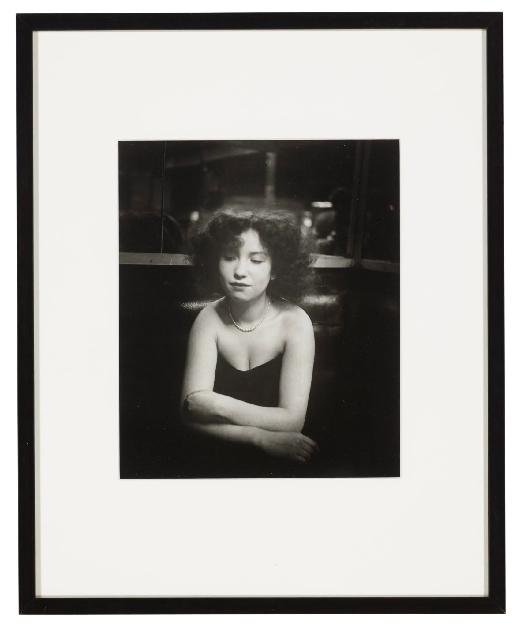 Mademoiselle Anita au cabaret de la Boule Rouge, rue de Lappe, Robert Doisneau, 1951
