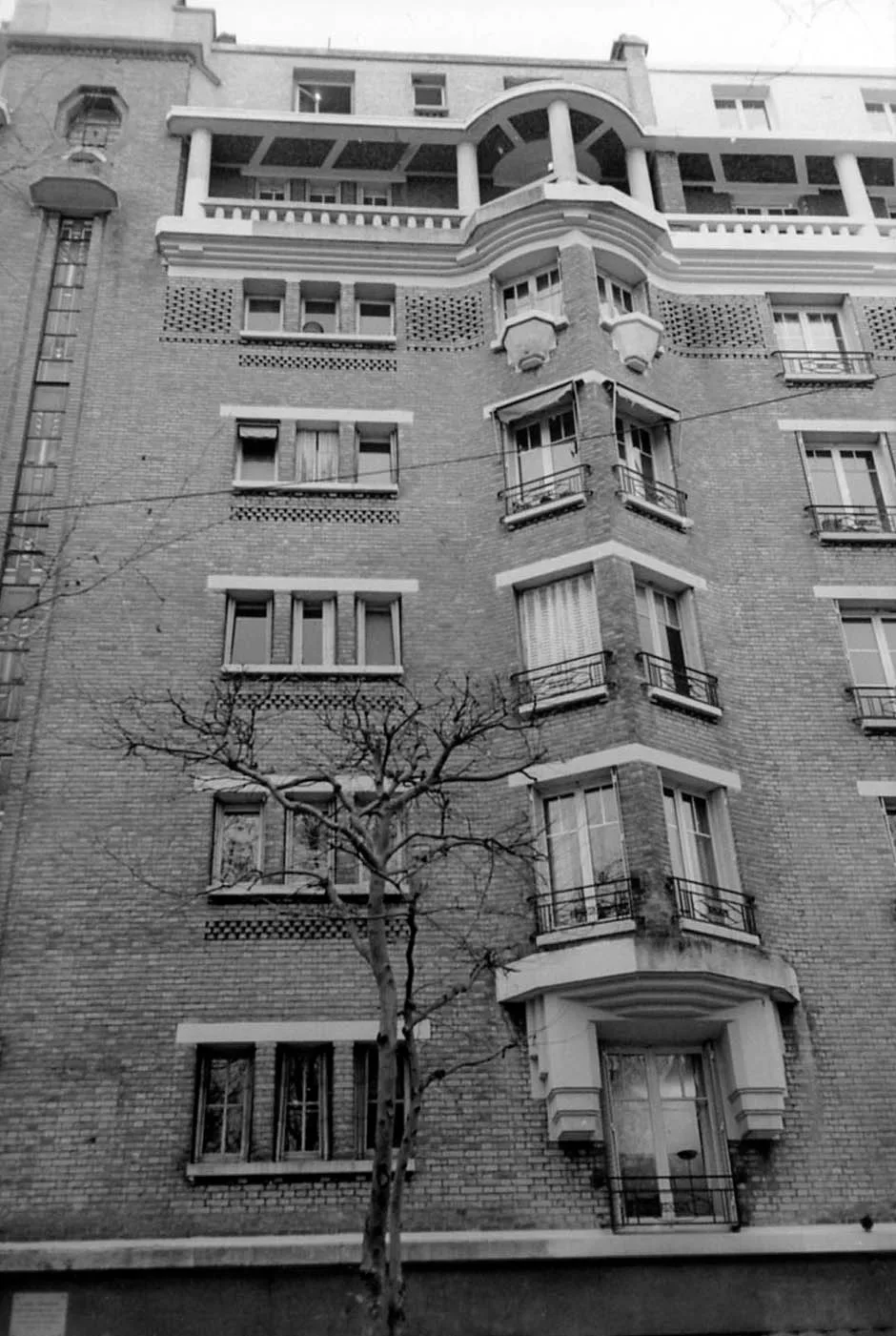 Rue de Montrouge photographiee par Robert Doisneau