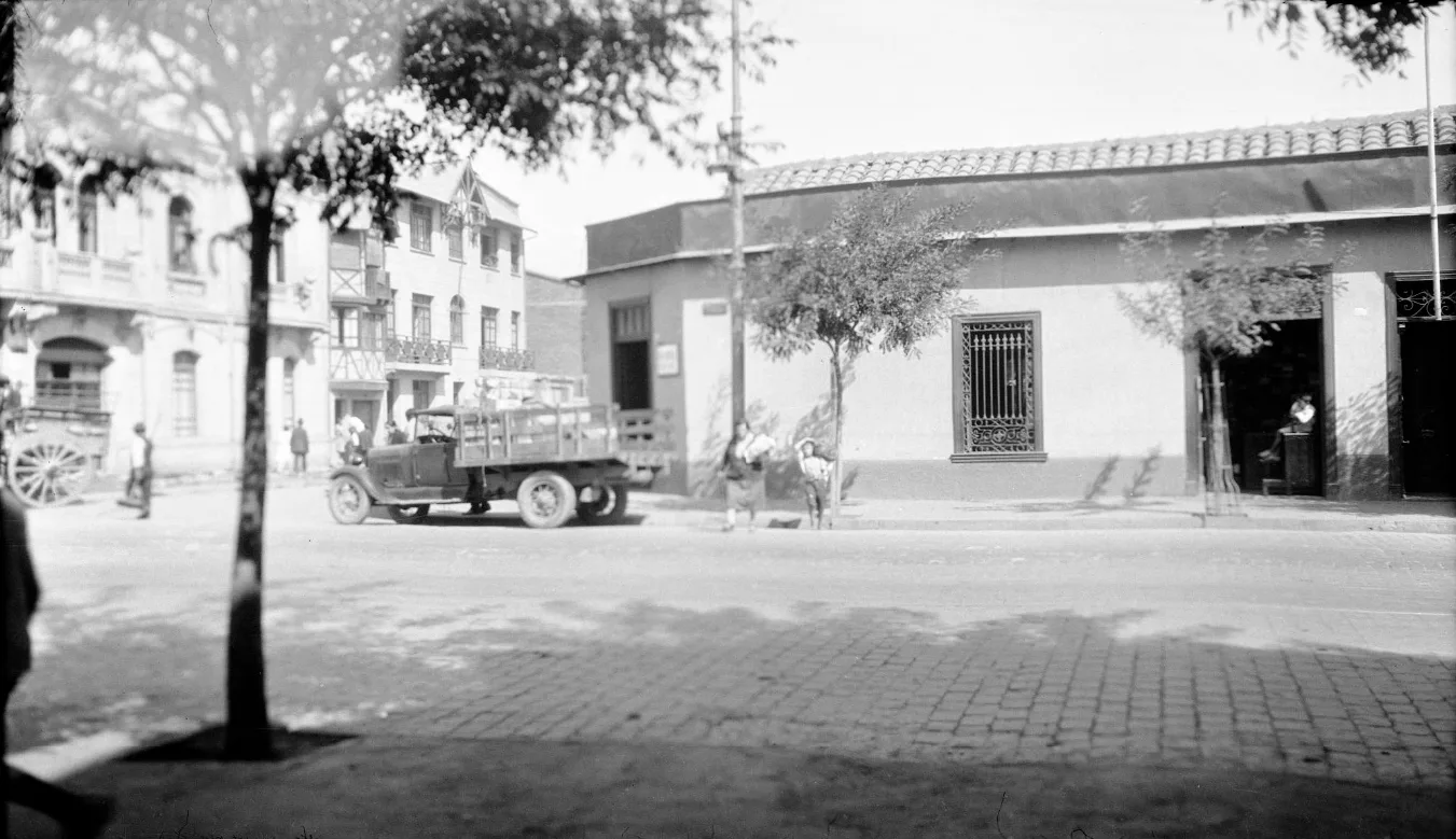 Rue du quartier Conchalí à Santiago du Chili en 1930