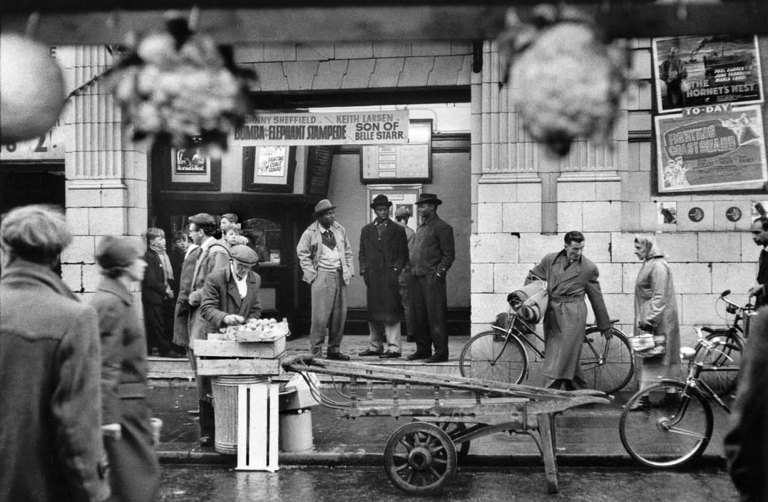 Sergio Larraín, le marché de Portobello Road, Londres, 1958-1959