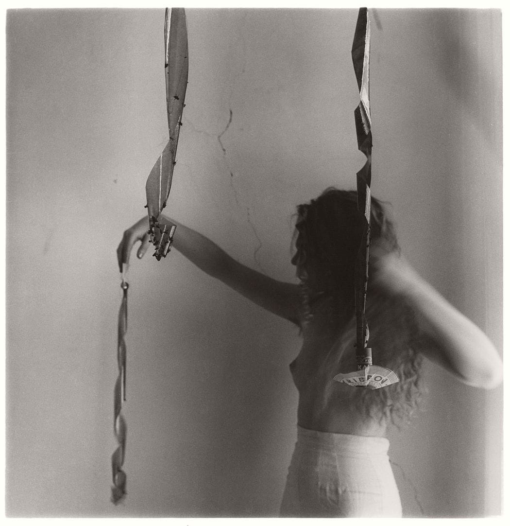 Série On Being an Angel, Francesca Woodman