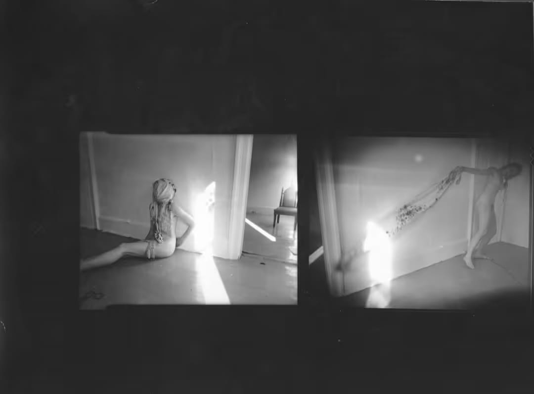 Étude du Temple Project de Francesca Woodman, diazotype, 1980