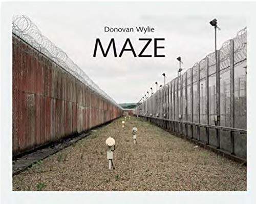 Couverture de Maze